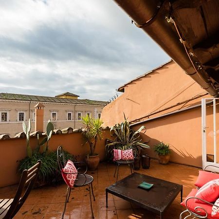 Amazing Penthouse With Private Terrace In Trastevere โรม ภายนอก รูปภาพ